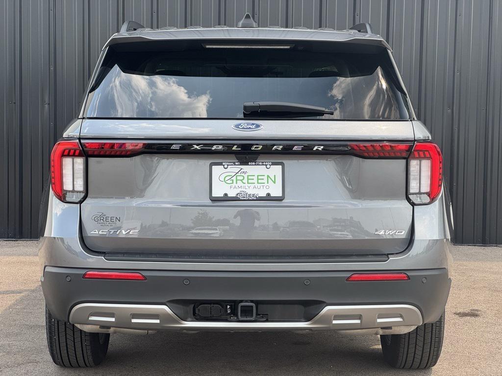 used 2025 Ford Explorer car, priced at $40,979