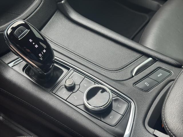 used 2024 Cadillac XT6 car, priced at $53,879