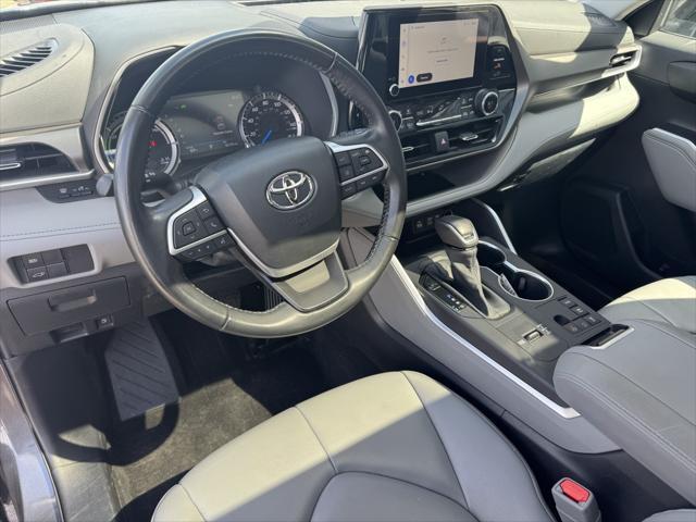 used 2023 Toyota Highlander Hybrid car, priced at $38,979