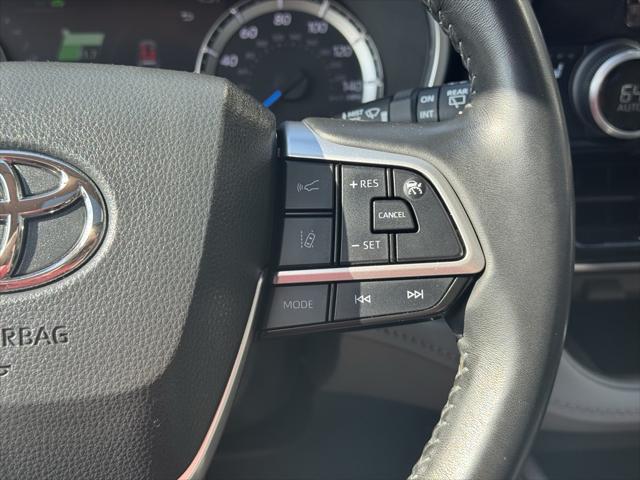 used 2023 Toyota Highlander Hybrid car, priced at $38,479