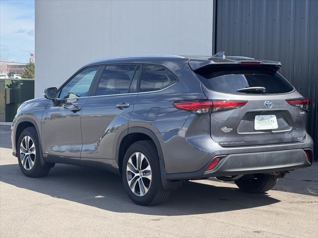 used 2023 Toyota Highlander Hybrid car, priced at $38,979