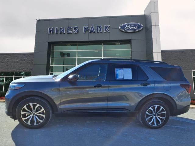 used 2023 Ford Explorer car, priced at $40,995