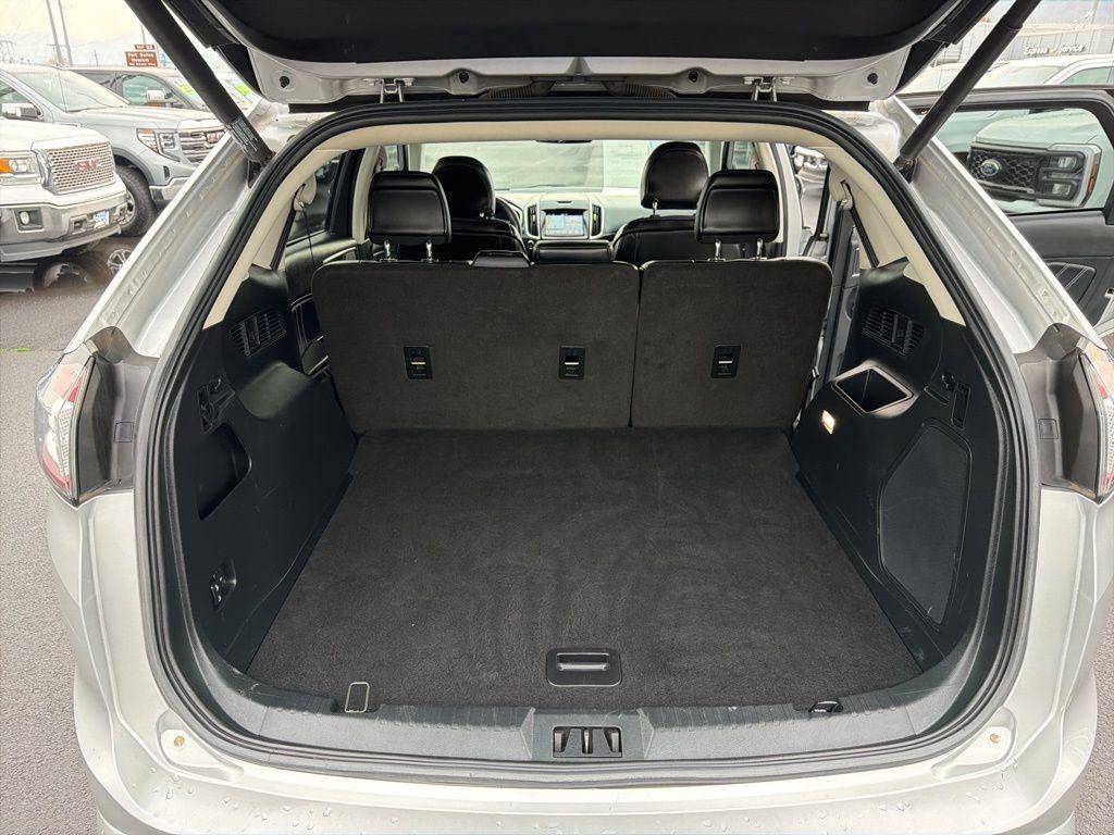 used 2018 Ford Edge car, priced at $13,900