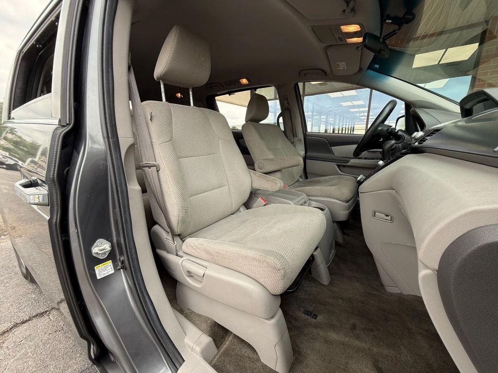 used 2013 Honda Odyssey car, priced at $9,999