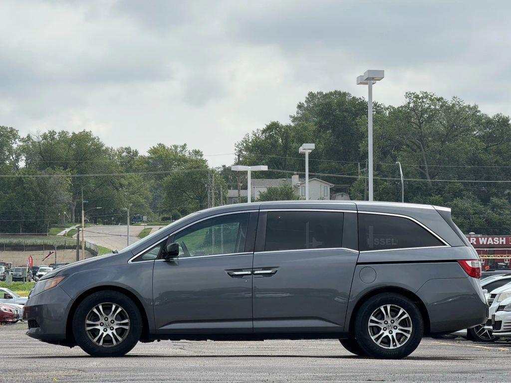 used 2013 Honda Odyssey car, priced at $9,999