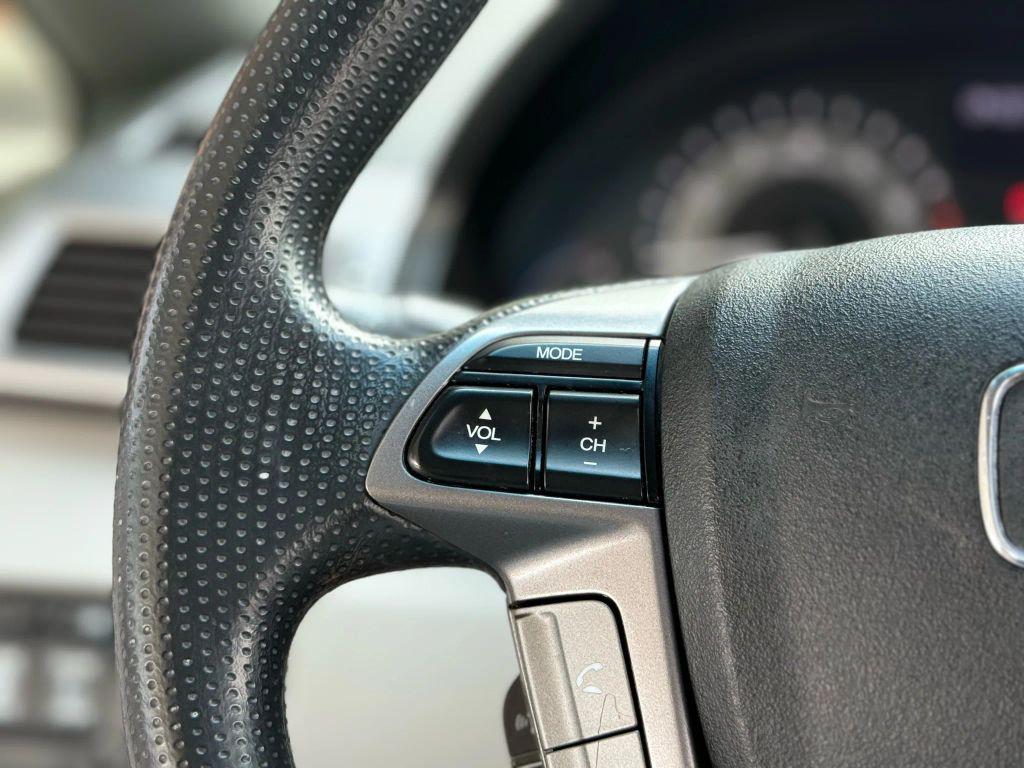 used 2013 Honda Odyssey car, priced at $9,999
