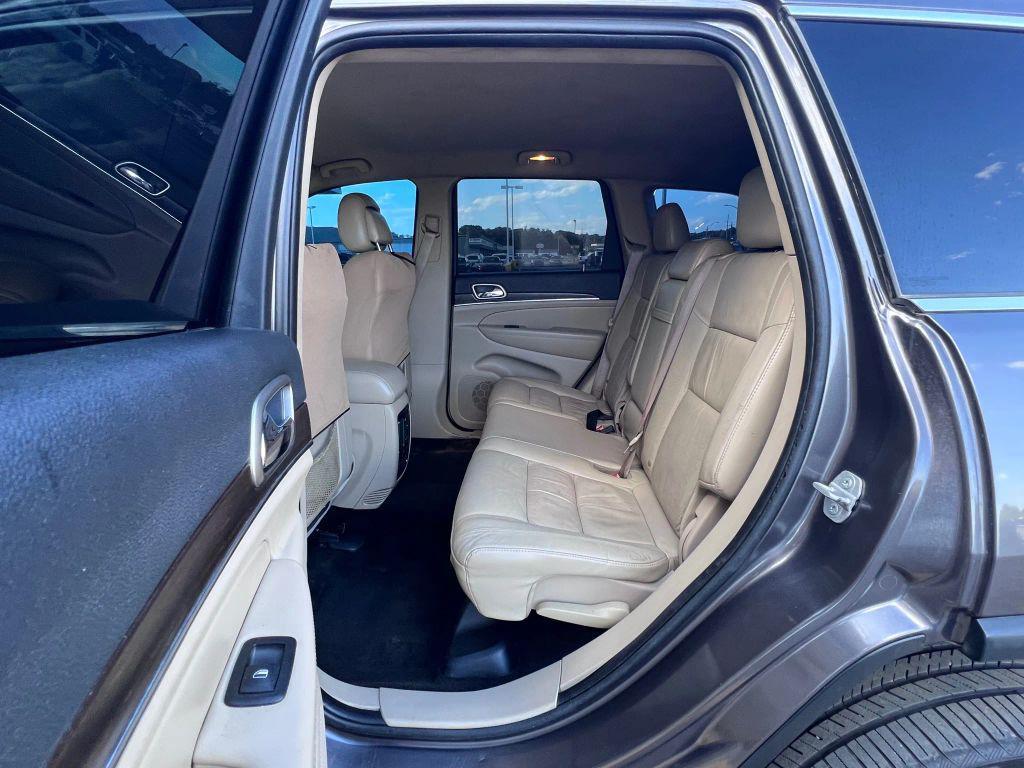 used 2015 Jeep Grand Cherokee car, priced at $10,999