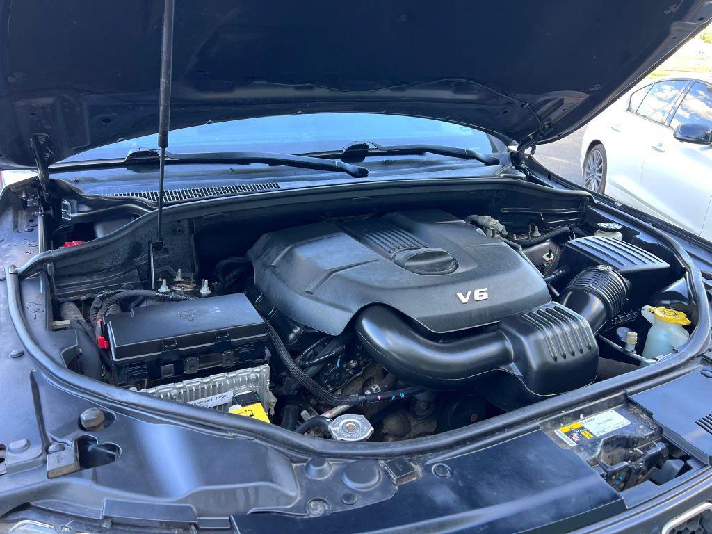 used 2015 Jeep Grand Cherokee car, priced at $10,999