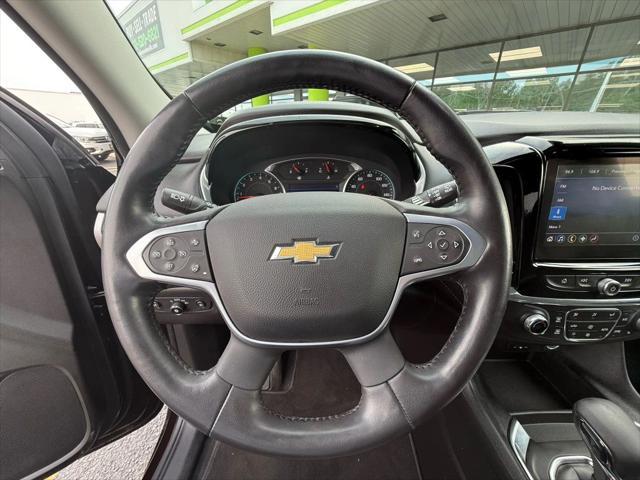 used 2021 Chevrolet Traverse car, priced at $21,999