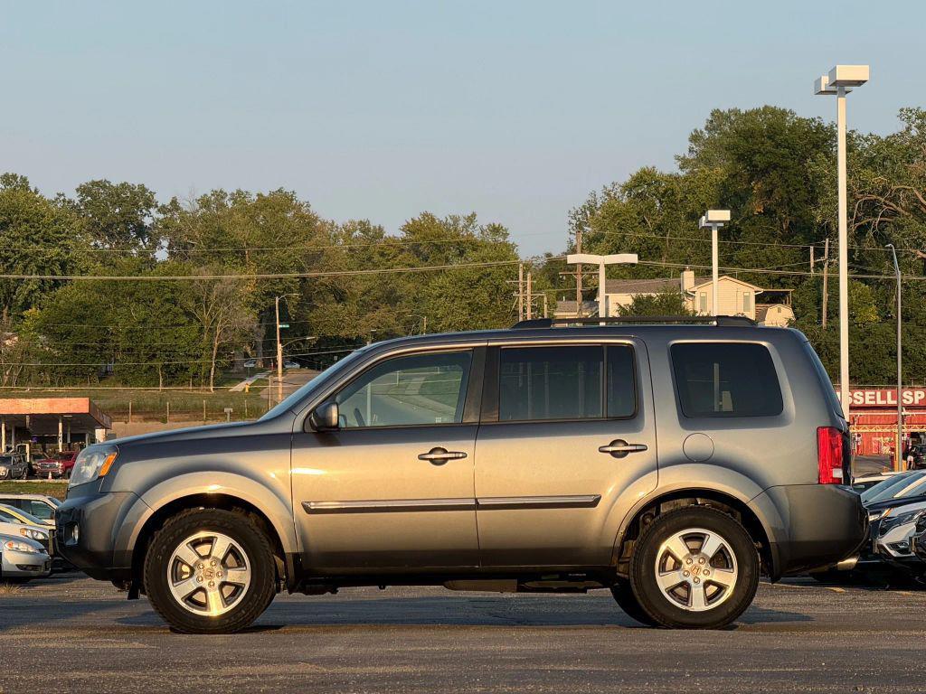 used 2010 Honda Pilot car, priced at $9,999