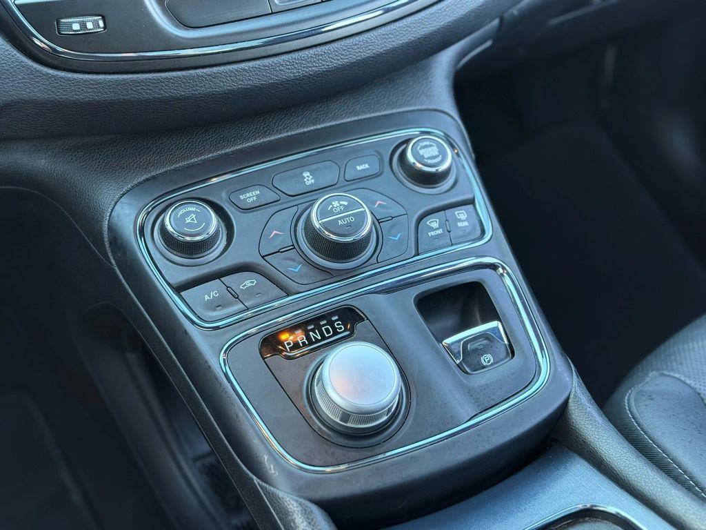 used 2015 Chrysler 200 car, priced at $9,999