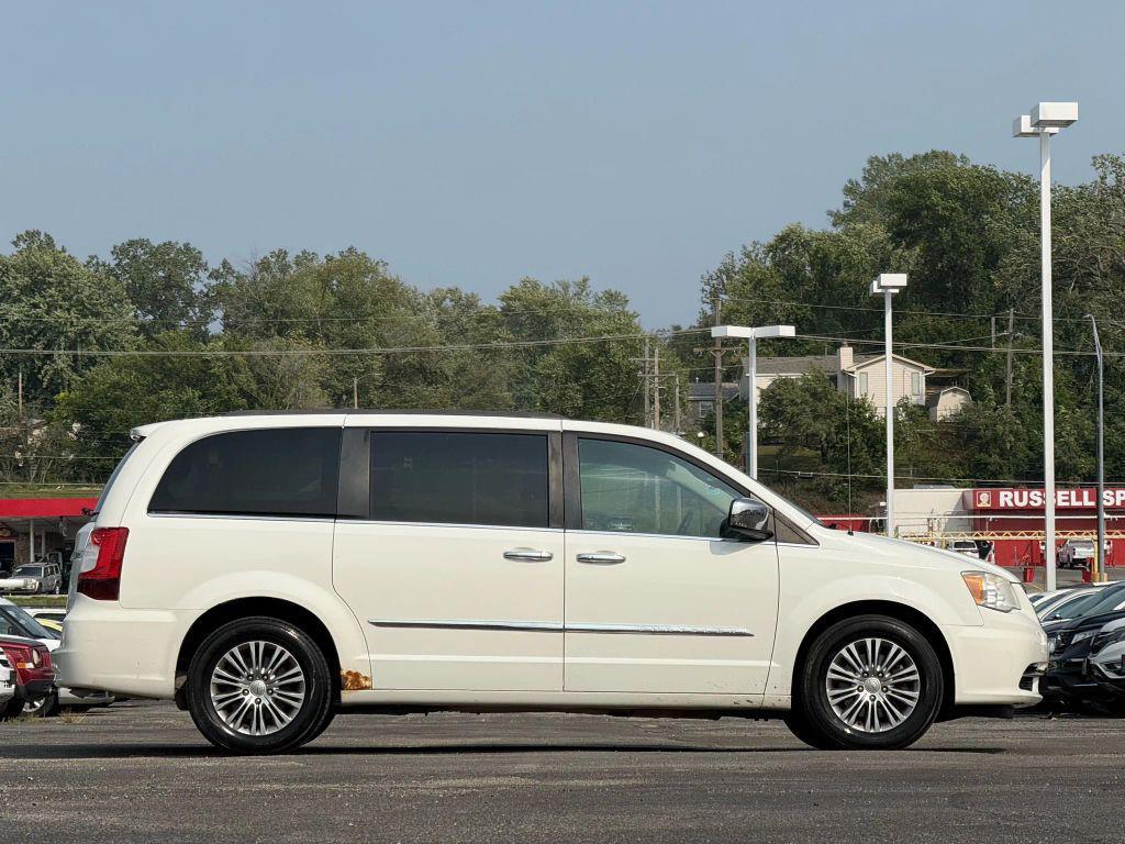 used 2013 Chrysler Town & Country car, priced at $3,999
