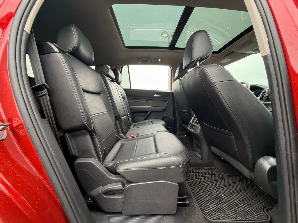 used 2021 Volkswagen Atlas car, priced at $24,999