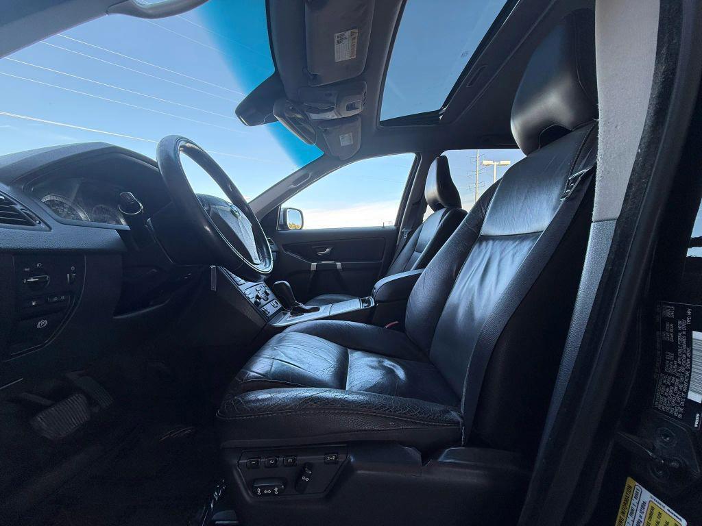 used 2013 Volvo XC90 car, priced at $5,499