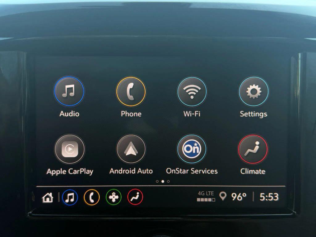 used 2022 Chevrolet Traverse car, priced at $23,999
