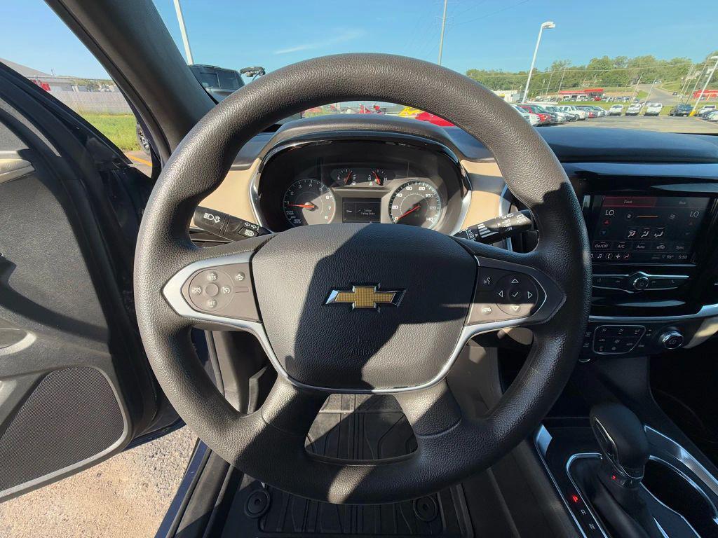 used 2022 Chevrolet Traverse car, priced at $23,999