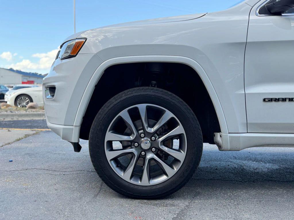 used 2018 Jeep Grand Cherokee car, priced at $18,999