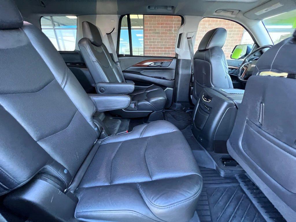used 2020 Cadillac Escalade car, priced at $34,999