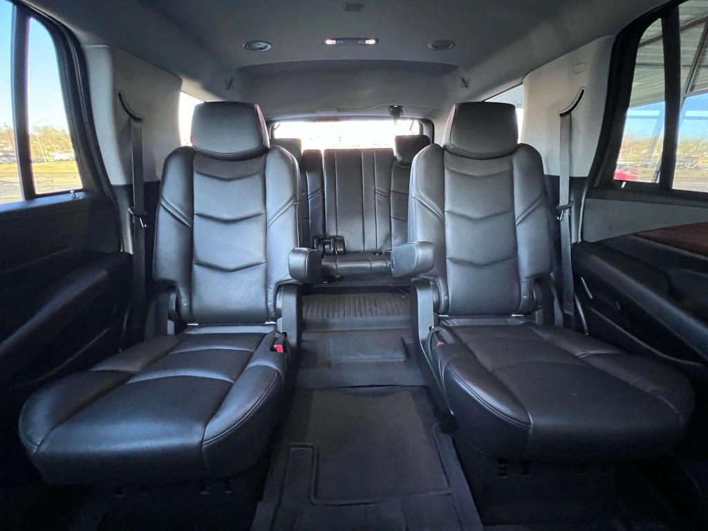 used 2020 Cadillac Escalade car, priced at $34,999