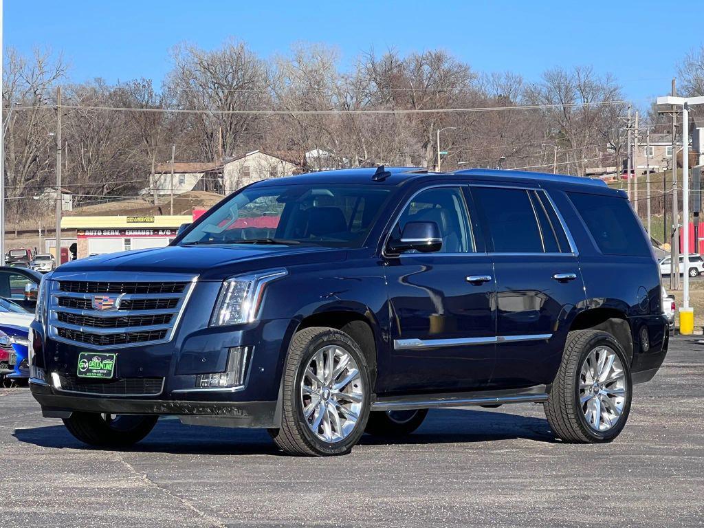used 2020 Cadillac Escalade car, priced at $34,999