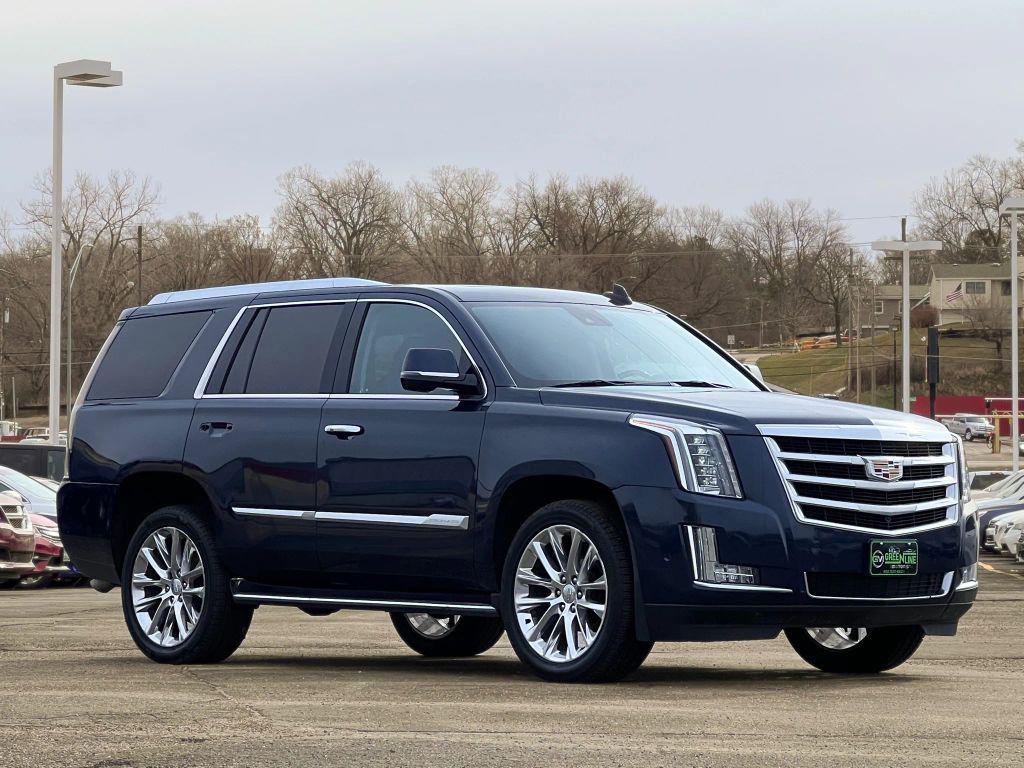 used 2020 Cadillac Escalade car, priced at $34,999