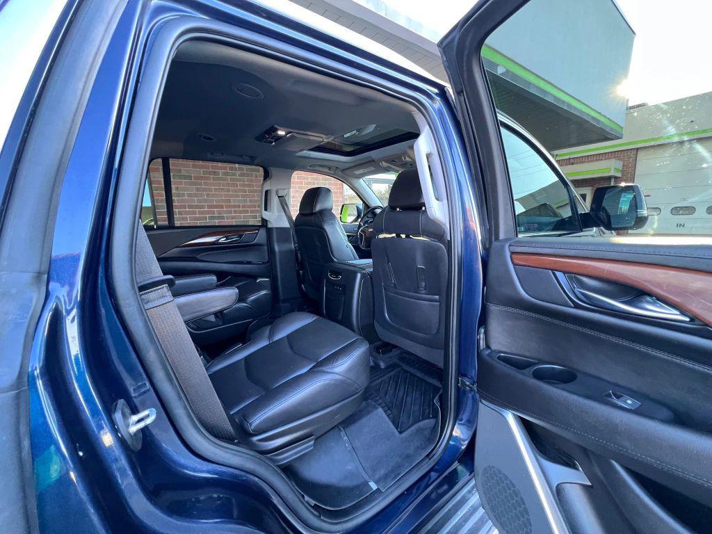 used 2020 Cadillac Escalade car, priced at $34,999