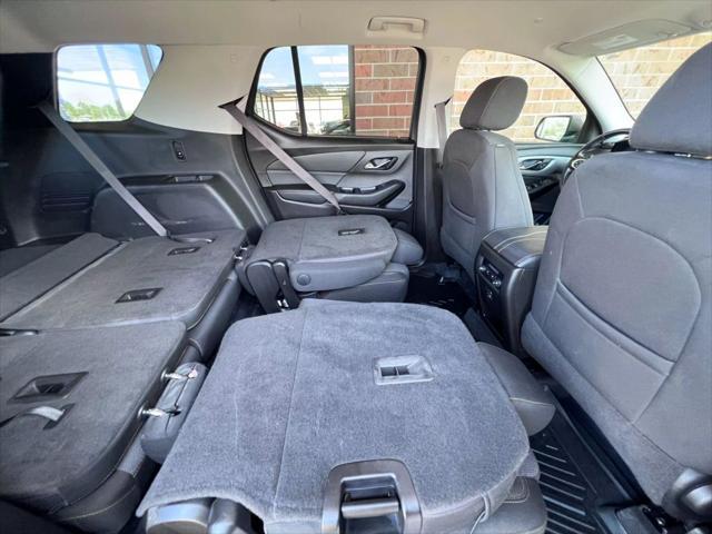 used 2021 Chevrolet Traverse car, priced at $24,999