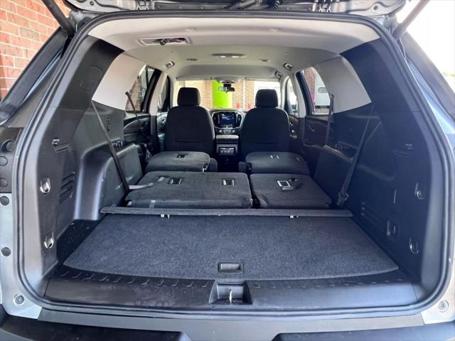 used 2021 Chevrolet Traverse car, priced at $24,999