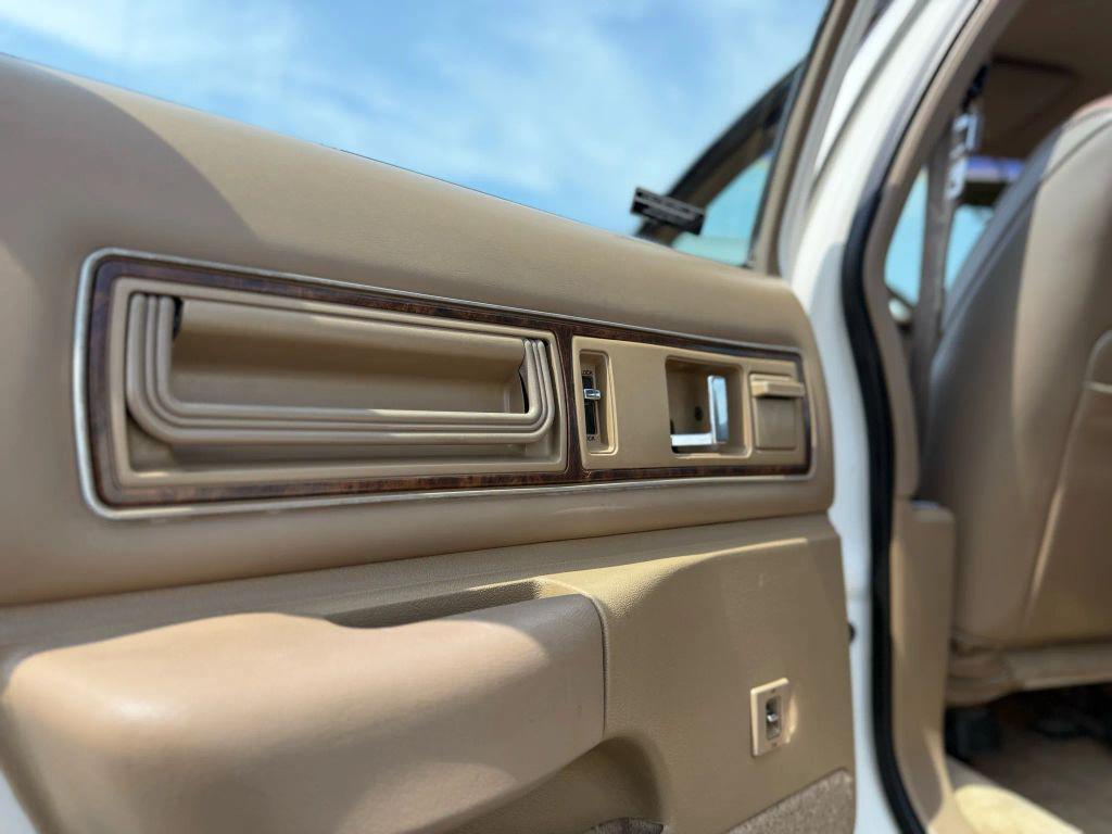 used 1993 Buick Roadmaster car, priced at $3,999