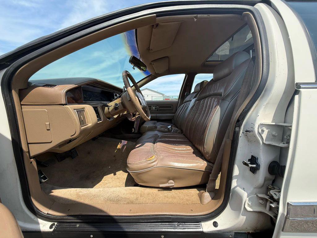 used 1993 Buick Roadmaster car, priced at $3,999