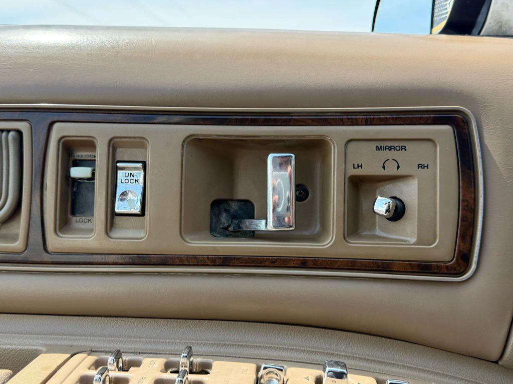 used 1993 Buick Roadmaster car, priced at $3,999