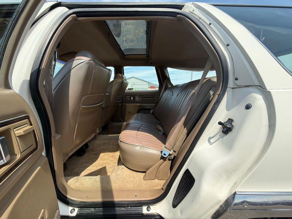 used 1993 Buick Roadmaster car, priced at $3,999