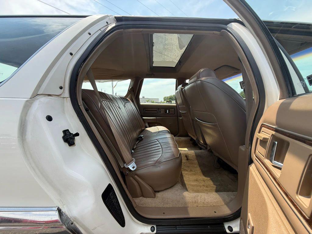 used 1993 Buick Roadmaster car, priced at $3,999