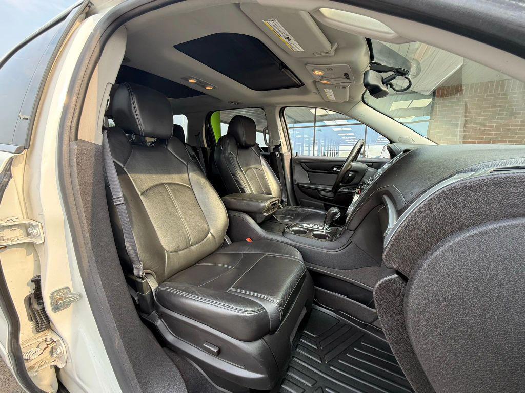 used 2013 GMC Acadia car, priced at $9,999