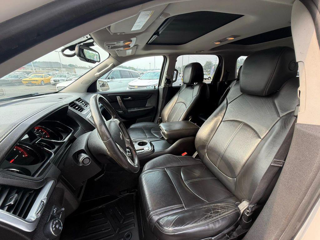 used 2013 GMC Acadia car, priced at $9,999