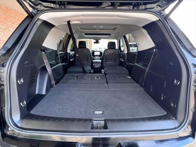 used 2020 Chevrolet Traverse car, priced at $24,999