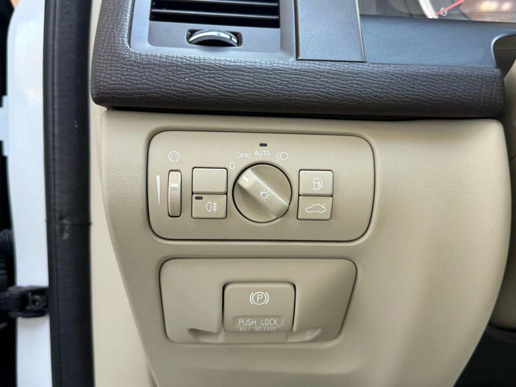 used 2013 Volvo XC60 car, priced at $9,999