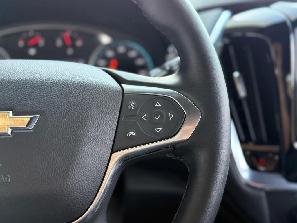 used 2023 Chevrolet Traverse car, priced at $27,999