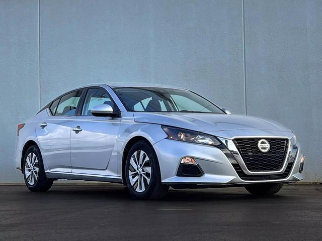 used 2022 Nissan Altima car, priced at $17,999