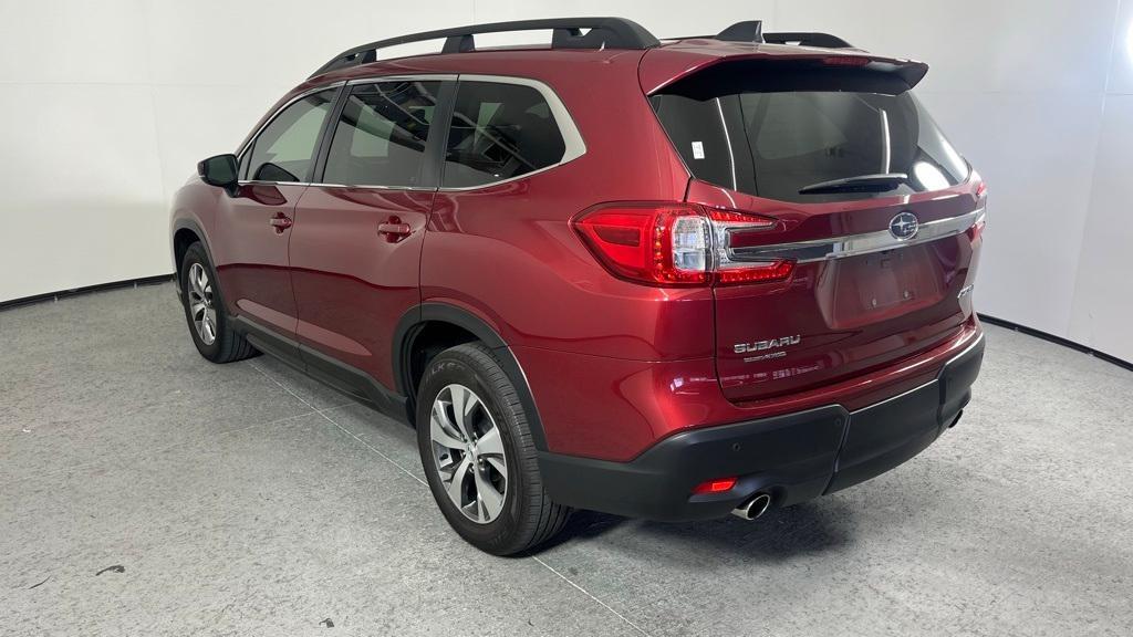 new 2025 Subaru Forester car, priced at $33,184