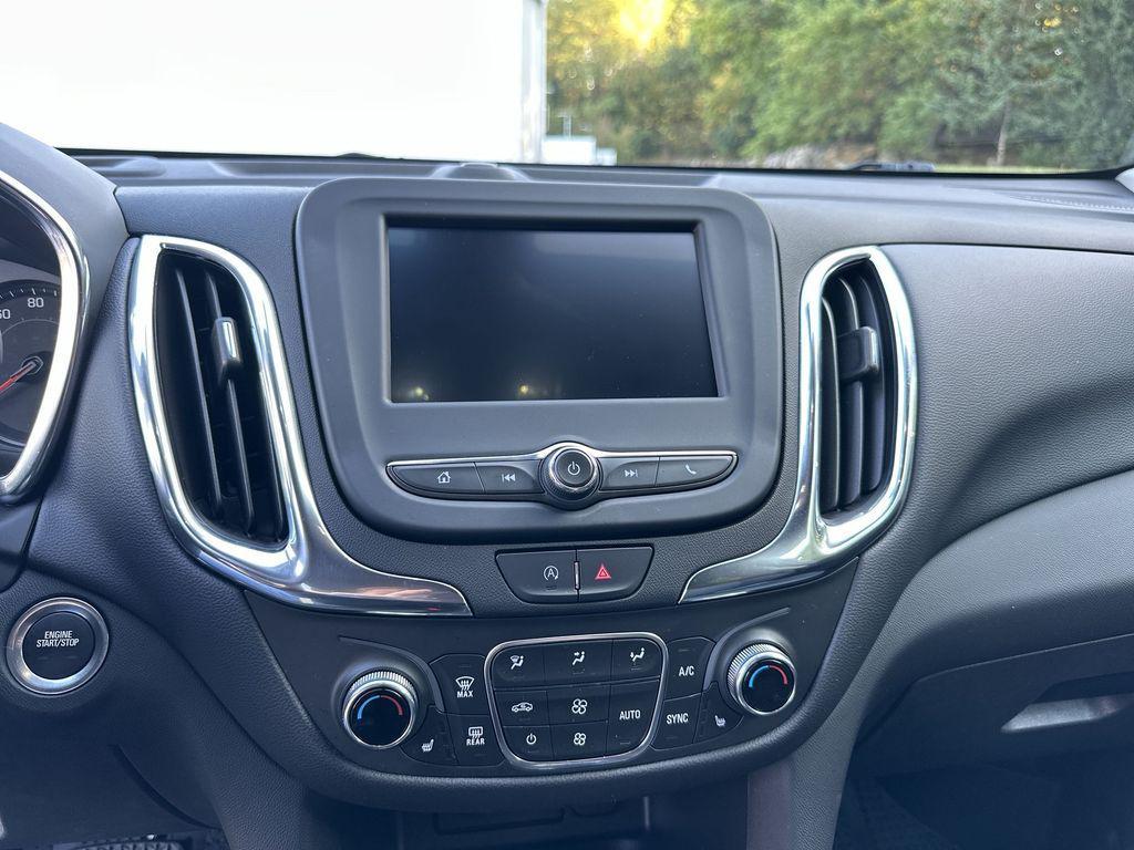 used 2022 Chevrolet Equinox car, priced at $20,700