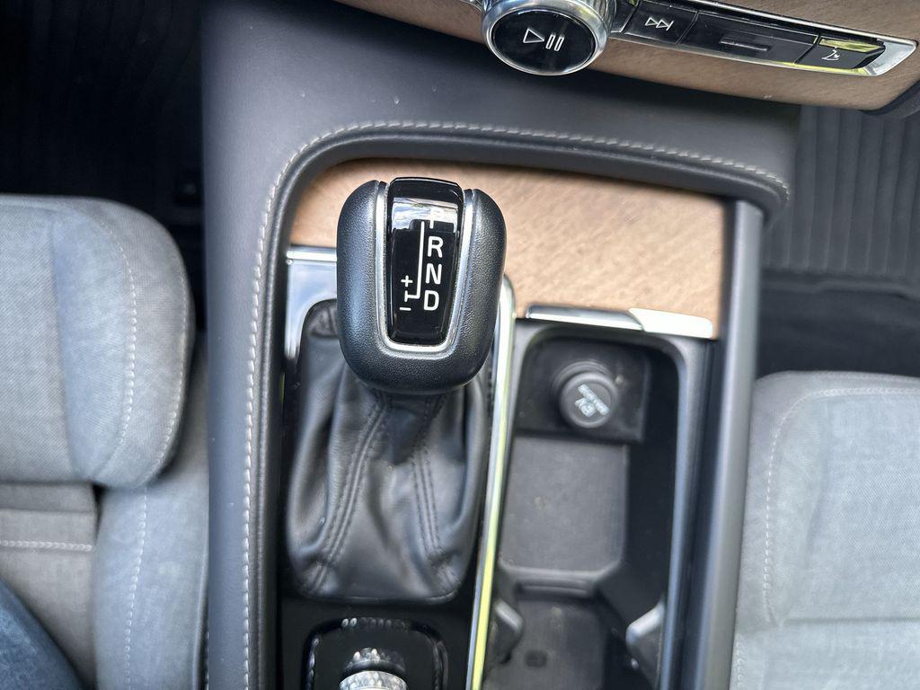 used 2020 Volvo XC90 car, priced at $31,250