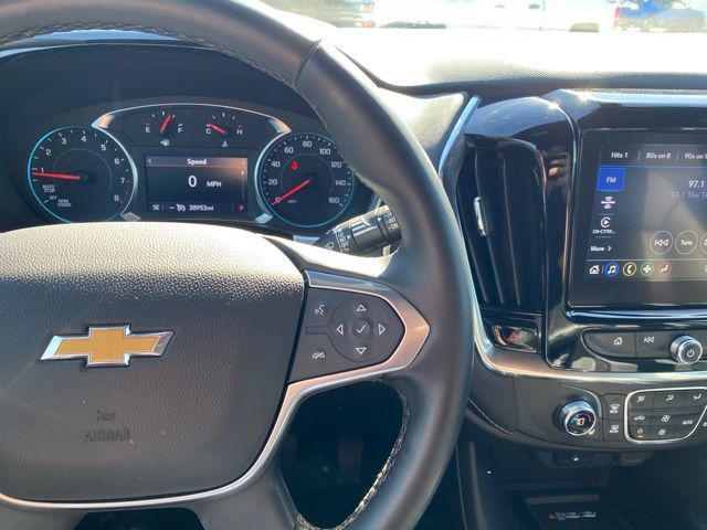 used 2023 Chevrolet Traverse car, priced at $29,812