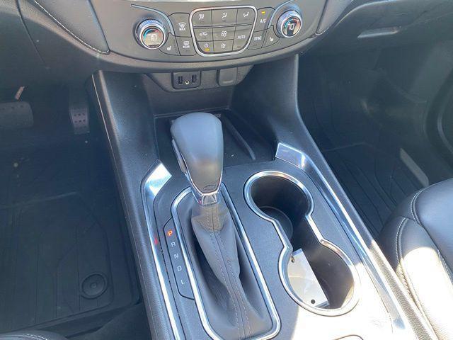 used 2023 Chevrolet Traverse car, priced at $29,812