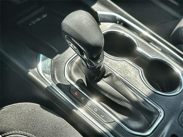 used 2023 Chevrolet Traverse car, priced at $32,999