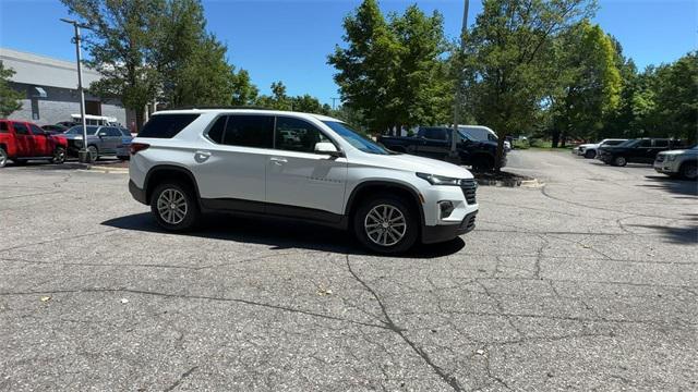 used 2023 Chevrolet Traverse car, priced at $29,611