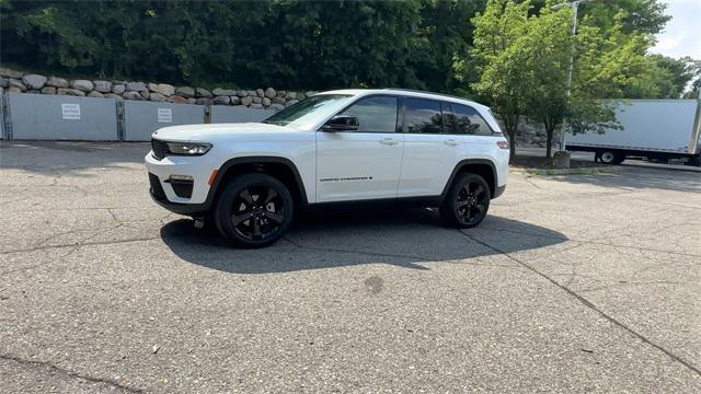 used 2024 Jeep Grand Cherokee car, priced at $38,493