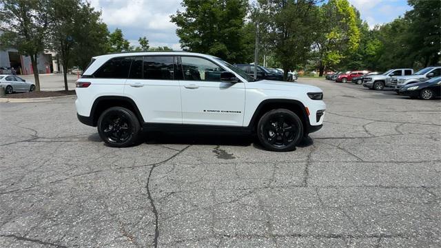 used 2024 Jeep Grand Cherokee car, priced at $38,493