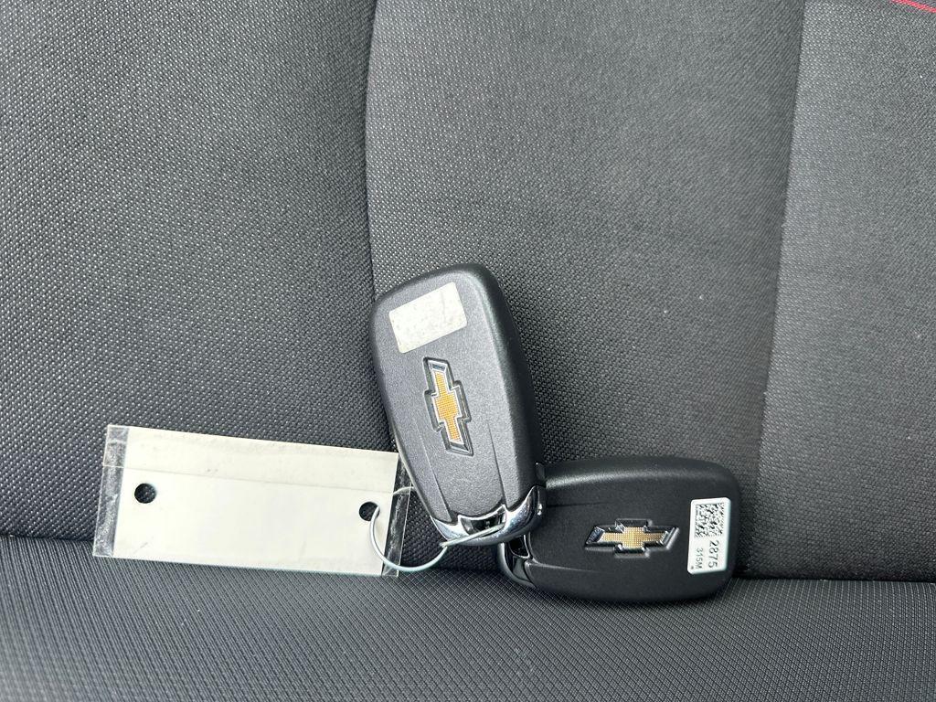 used 2023 Chevrolet Equinox car, priced at $22,994