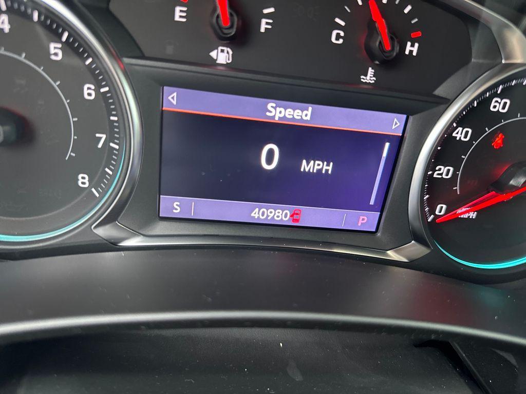 used 2023 Chevrolet Equinox car, priced at $22,994